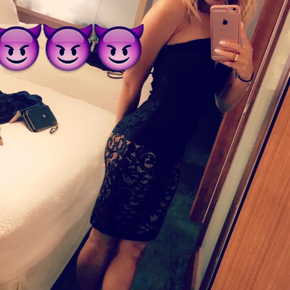 BLACK LACE DRESS